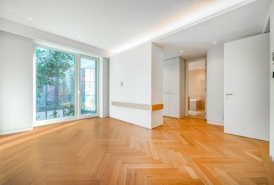 Apartament cu 4 camere decomandat în Capitale - 2