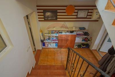 Casa / Vila de vanzare in Rasnov, afacere-Pensiune clasificata - 45