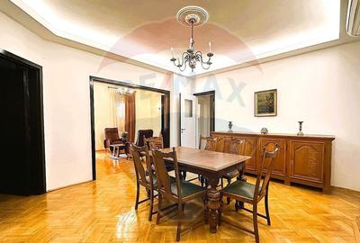 Apartament cu 5 camere decomandat în Universitate - 1