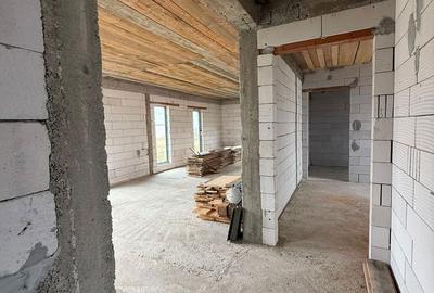 Casă cu 4 camere în Frumușeni - 3