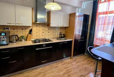 Casă cu 4 camere cu Teren 200 Mp în Central - 3