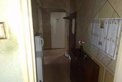 Apartament cu 3 camere nedecomandat în Mihai Bravu - 3