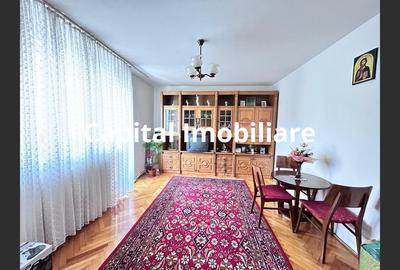 Apartament 3 camere de vânzare, etaj intermediar, în Manastur