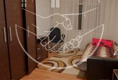 De vanzare apartament  3 camere Tomis 3 - 1