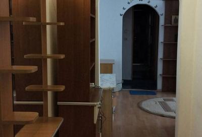 Apartament cu 3 camere semidecomandat în Central - 2