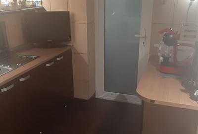 Apartament cu 3 camere decomandat în Brâncoveanu - 2