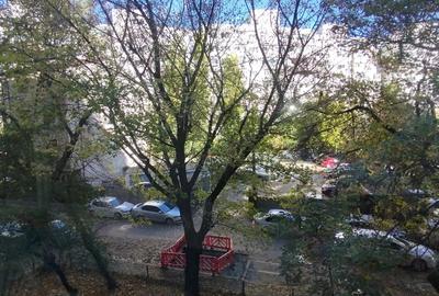 Garsoniera Pia?a Gorjului Militari - 1