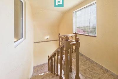 Vila cocheta 4 camere P+M in Munar - 2