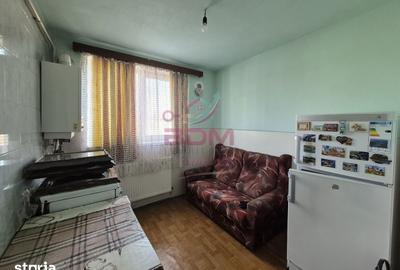 Apartament cu 3 camere semidecomandat în Micro 1 - 8
