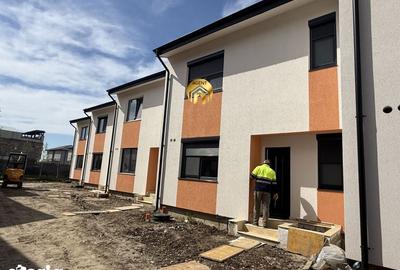 Casă cu 4 camere cu Teren 100 Mp în Central - 2