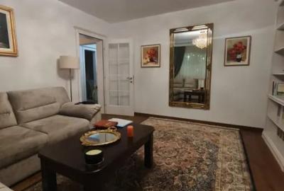 Apartament cu 3 camere decomandat în Rădăuți - 1