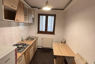 Apartament cu 2 camere decomandat, mobilat în Florilor - 6