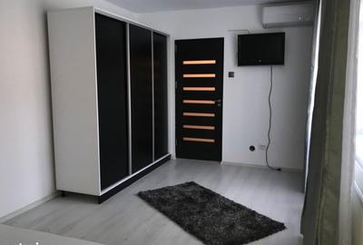 Garsonieră decomandată în Sebastian - 3