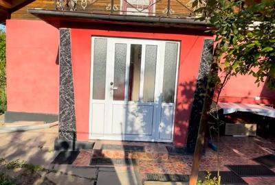 Casă cu 3 camere în Central - 1
