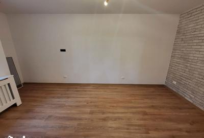 Casă cu 2 camere cu Teren 120 Mp în Piața Centrală - 4