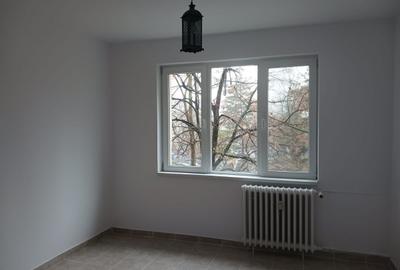 Apartament cu 3 camere semidecomandat în Nicolae Grigorescu - 2