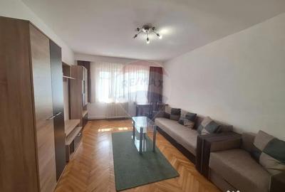 Apartament cu 3 camere decomandat în Sub Arini - 3