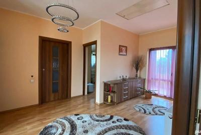 Casă cu 4 camere cu Teren 435 Mp în Micești - 3