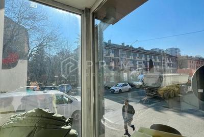 Spațiu comercial, de 58 mp, în 7 Noiembrie - 4