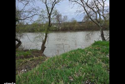 Spațiu comercial, în Uroi - 1