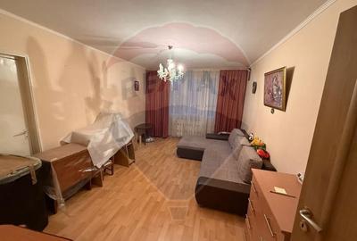 Apartament cu 3 camere de vanzare in zona Calea Bucuresti - 3