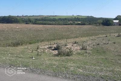 Teren de 3699 mp, în Central - 1