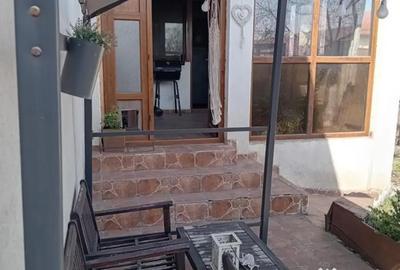 Casă cu 4 camere cu Teren 700 Mp în Șendreni - 2