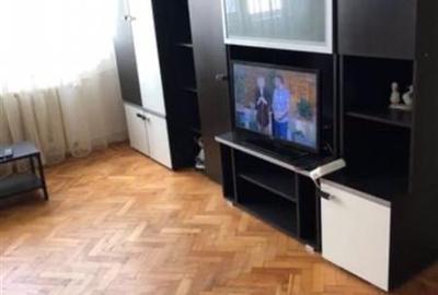 Apartament cu 3 camere semidecomandat în George Enescu