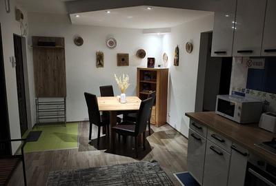 Apartament cu 4 camere decomandat, mobilat în Vasile Aaron - 14