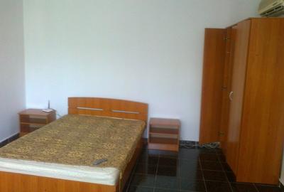 Proprietar, inchiriez garsoniera Vitan Mall, Vlaicu Voda 4/4 - 1