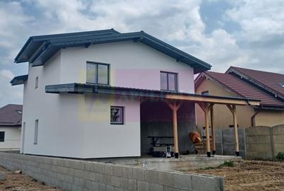 Sabareni, casa p+1E+m, 5 camere, 3 bai, terasa acoperita, CT - 4