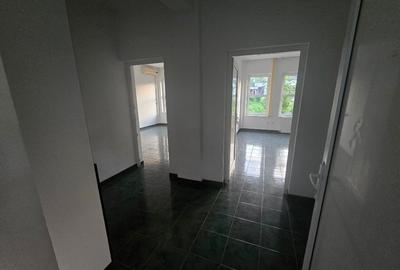 Spatiu comercial - 12