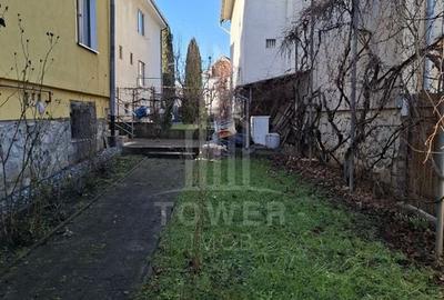 Casa single, in Cisnadie - zona centrala (aproape de Spital)