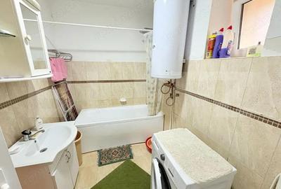 Casă cu 3 camere cu Teren 2434 Mp în Bercu - 1