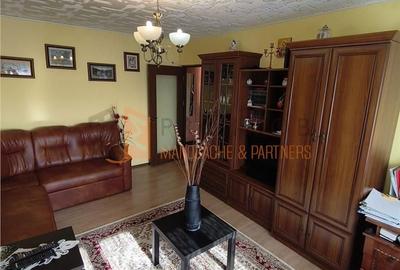 Apartament cu 3 camere decomandat în Crâng - 18