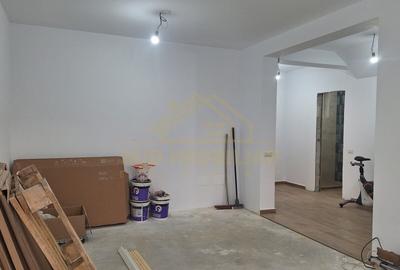 Casă cu 4 camere cu Canalizare în Central - 19