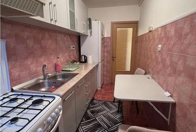 Apartament cu 2 camere decomandat, mobilat în Vasile Aaron - 12