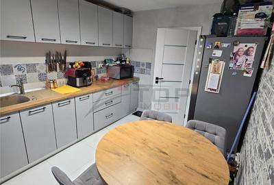 Apartament cu 4 camere decomandat în Ciurea - 13