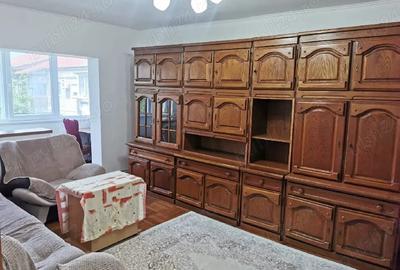 Apartament cu 3 camere decomandat în Aradului - 2