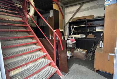 Casă cu 4 camere cu Teren 179 Mp în Barbu Văcărescu - 2