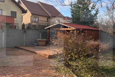 Apartament cu 4 camere decomandat în Central - 8