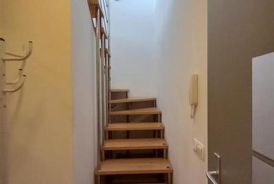 Apartament cu 3 camere decomandat, mobilat în Tractorul - 11