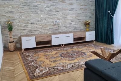 Apartament cu 3 camere decomandat în Central - 4