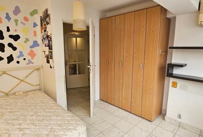 Ap cu 4 camere situat pe Calea Moșilor, aproape de intersecția cu M. Eminescu - 8