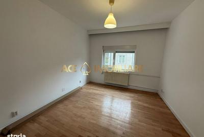 Casă cu 5 camere cu Teren 121 Mp în Grivița - 1