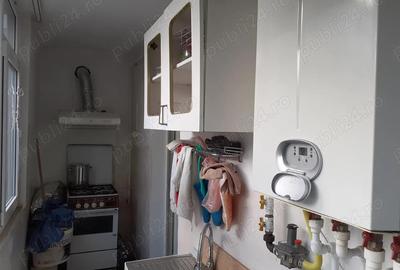 Vanzare Apart. 2 camere cf.1 dec, suprafata utila este de 50.mp., etajul 2 din 4 zona Radu Negru - 2