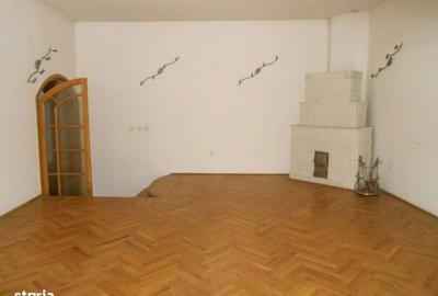 Casă cu 4 camere în Tipografilor - 6