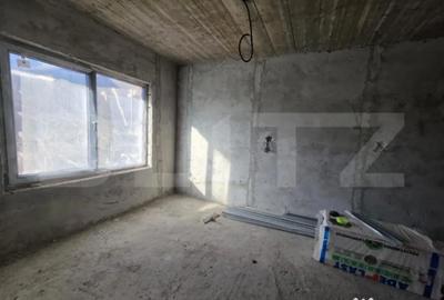 Casă cu 7 camere cu Teren 500 Mp în Central - 2