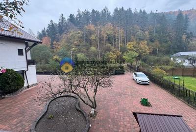 Casa cu posibilitate transformare in pensiune si teren de vanzare Piatra Neamt - 4