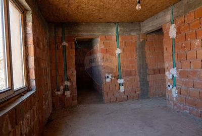 Vanzare vila cu 5 camere Parter+Etaj, str. Magnoliei - Pantelimon - 6